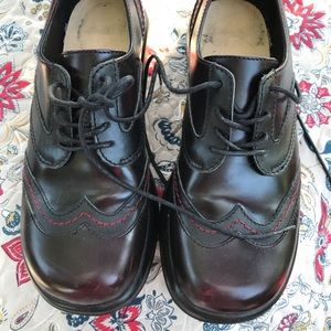 Distressed Danskos, size 39